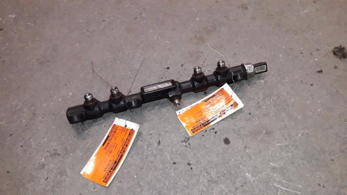 Gebruikte Galerij (Injectie) Ford Mondeo III 2.0 TDCi 115 16V Prijs op aanvraag aangeboden door Autodemontage Joko B.V.