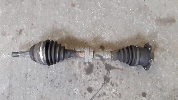 Gebruikte Steekas links-voor Volkswagen Lupo (6X1) 1.4 TDI 75 Prijs op aanvraag aangeboden door Autodemontage Joko B.V.