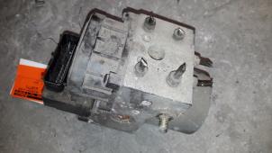 Gebruikte ABS Pomp Opel Omega B (25/26/27) 2.2 16V Prijs op aanvraag aangeboden door Autodemontage Joko B.V.