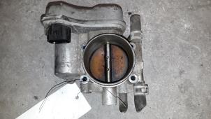 Gebruikte Gasklephuis Opel Omega B (25/26/27) 2.2 16V Prijs op aanvraag aangeboden door Autodemontage Joko B.V.