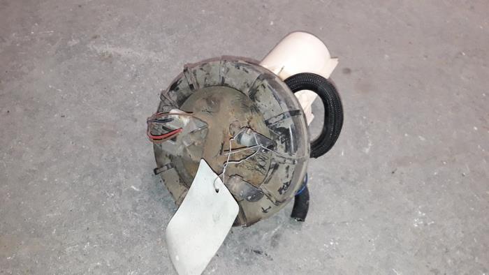 Gebruikte Brandstofpomp Elektrisch Opel Omega B (25/26/27) 2.2 16V Prijs op aanvraag aangeboden door Autodemontage Joko B.V.