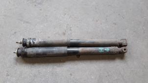 Gebruikte Schokdemper set Mercedes SLK (R170) 2.0 200 K 16V Prijs op aanvraag aangeboden door Autodemontage Joko B.V.