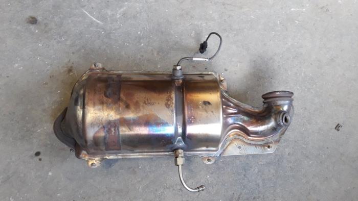 Gebruikte Roetfilter Fiat Bravo (198A) 1.6 JTD Multijet 105 Prijs op aanvraag aangeboden door Autodemontage Joko B.V.