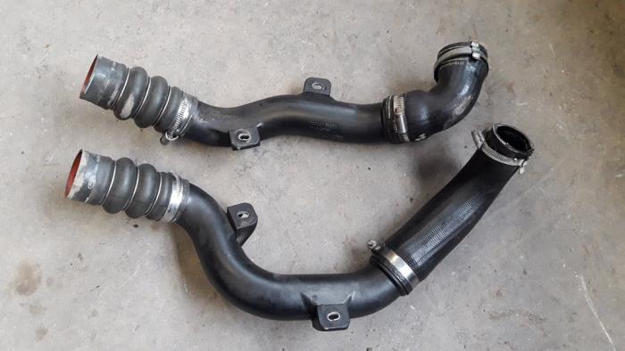 Gebruikte Intercooler Slang Ford Transit Connect 1.8 TDCi 90 Prijs op aanvraag aangeboden door Autodemontage Joko B.V.