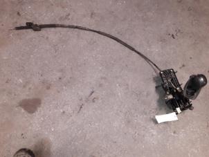 Gebruikte Versnellingspook Landrover Freelander Hard Top 2.0 td4 16V Prijs op aanvraag aangeboden door Autodemontage Joko B.V.