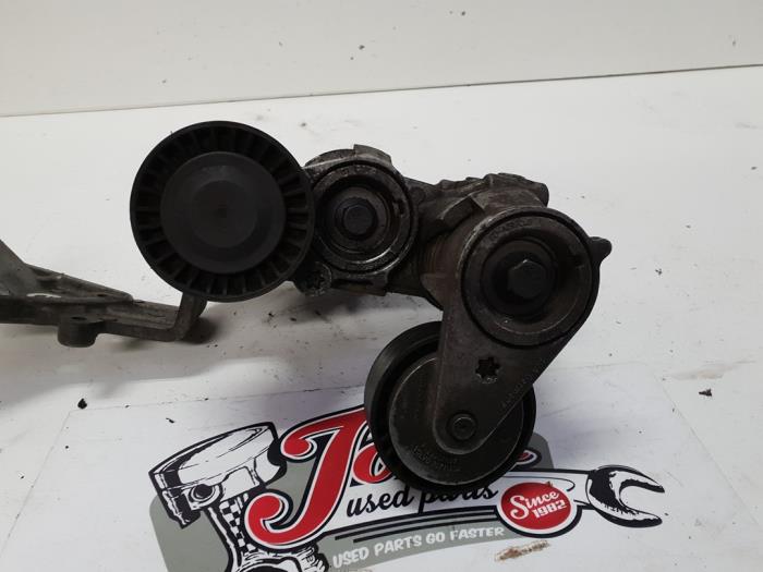 Gebruikte Spanrol Multiriem Ford Focus 2 2.5 20V ST Prijs op aanvraag aangeboden door Autodemontage Joko B.V.