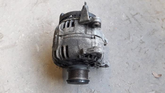 Gebruikte Dynamo Audi A3 (8P1) 2.0 TDI 16V Prijs op aanvraag aangeboden door Autodemontage Joko B.V.