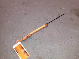 Gebruikte Olie Peilstok Volkswagen Golf IV (1J1) 1.6 Prijs op aanvraag aangeboden door Autodemontage Joko B.V.