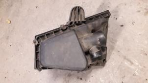 Gebruikte Luchtfilterhuis Ford S-Max (GBW) 2.0 16V Prijs op aanvraag aangeboden door Autodemontage Joko B.V.