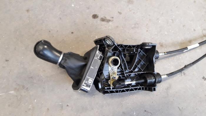 Gebruikte Versnellingspook Ford S-Max (GBW) 2.0 16V Prijs op aanvraag aangeboden door Autodemontage Joko B.V.