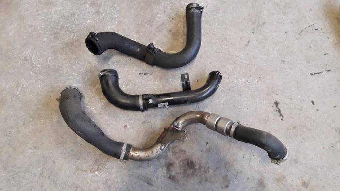 Gebruikte Intercooler Slang Ford Focus 2 1.8 TDCi 16V Prijs op aanvraag aangeboden door Autodemontage Joko B.V.