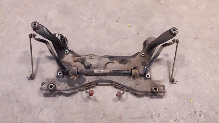 Gebruikte Subframe Volvo V50 (MW) 2.4 20V Prijs op aanvraag aangeboden door Autodemontage Joko B.V.