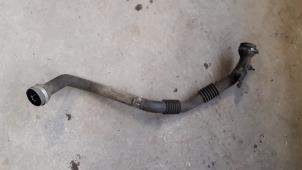 Gebruikte Intercooler Buis Renault Kangoo Express (FW) 1.5 dCi 75 Prijs op aanvraag aangeboden door Autodemontage Joko B.V.