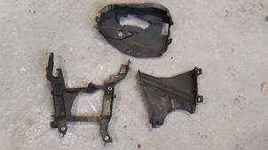 Gebruikte Distributiedeksel Renault Kangoo Express (FW) 1.5 dCi 75 Prijs op aanvraag aangeboden door Autodemontage Joko B.V.