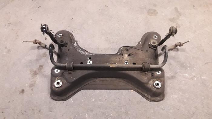 Gebruikte Subframe Renault Trafic New (FL) 1.9 dCi 82 16V Prijs op aanvraag aangeboden door Autodemontage Joko B.V.
