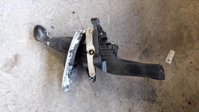 Gebruikte Versnellingspook Opel Meriva (B) 1.4 16V Ecotec Prijs op aanvraag aangeboden door Autodemontage Joko B.V.