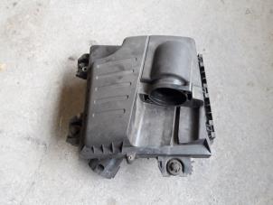 Gebruikte Luchtfilterhuis Opel Vivaro 2.0 CDTI Prijs op aanvraag aangeboden door Autodemontage Joko B.V.