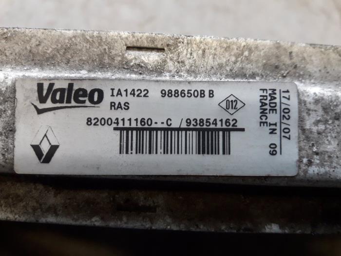 Intercooler van een Opel Vivaro 2.0 CDTI 2007