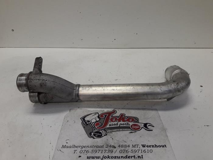 Intercooler Buis van een Audi Q7 (4LB) 3.0 TDI V6 24V 2013