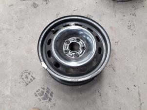 Gebruikte Velg Ford Mondeo III Wagon 2.0 16V Prijs op aanvraag aangeboden door Autodemontage Joko B.V.