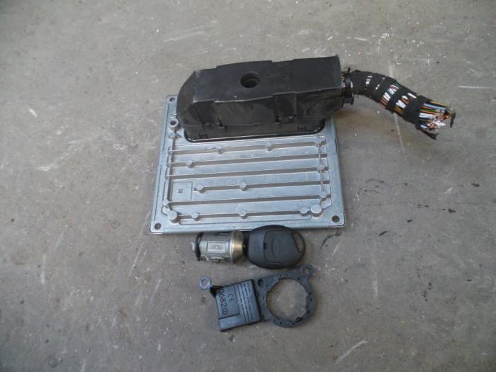 Gebruikte Computer Motormanagement Ford Ka I 1.6i SportKa Prijs op aanvraag aangeboden door Autodemontage Joko B.V.