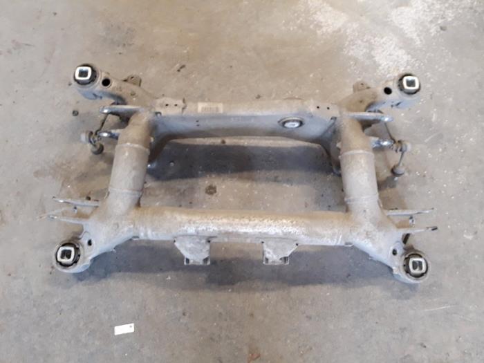 Subframe van een BMW 5 serie Touring (E61) 525d 24V 2006