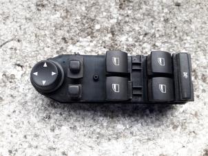 Gebruikte Ruit schakelaar elektrisch BMW 5 serie Touring (E61) 525d 24V Prijs op aanvraag aangeboden door Autodemontage Joko B.V.