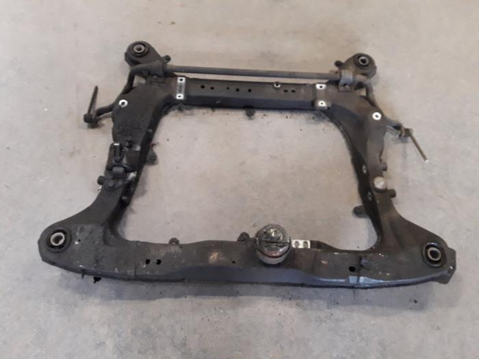 Gebruikte Subframe Volvo S80 (TR/TS) 2.5 D Prijs op aanvraag aangeboden door Autodemontage Joko B.V.