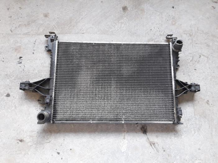 Gebruikte Radiateur Volvo S80 (TR/TS) 2.5 D Prijs op aanvraag aangeboden door Autodemontage Joko B.V.