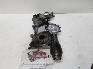 Gebruikte Distributiedeksel Toyota Verso 2.0 16V D-4D-F Prijs op aanvraag aangeboden door Autodemontage Joko B.V.