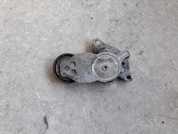 Gebruikte Spanrol Multiriem Volvo S40 (MS) 1.6 D 16V Prijs op aanvraag aangeboden door Autodemontage Joko B.V.