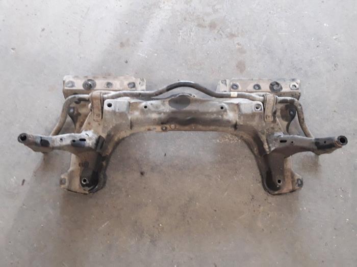 Gebruikte Subframe Alfa Romeo 147 (937) 1.6 Twin Spark 16V Prijs op aanvraag aangeboden door Autodemontage Joko B.V.