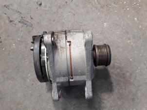 Gebruikte Dynamo Renault Twingo II (CN) 1.5 dCi 70 Prijs op aanvraag aangeboden door Autodemontage Joko B.V.