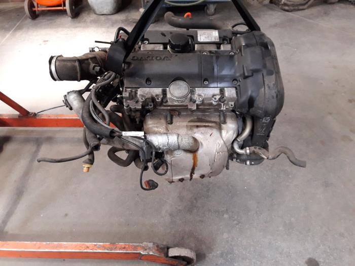 Gebruikte Motor Volvo S40 (VS) 1.8 16V Prijs op aanvraag aangeboden door Autodemontage Joko B.V.