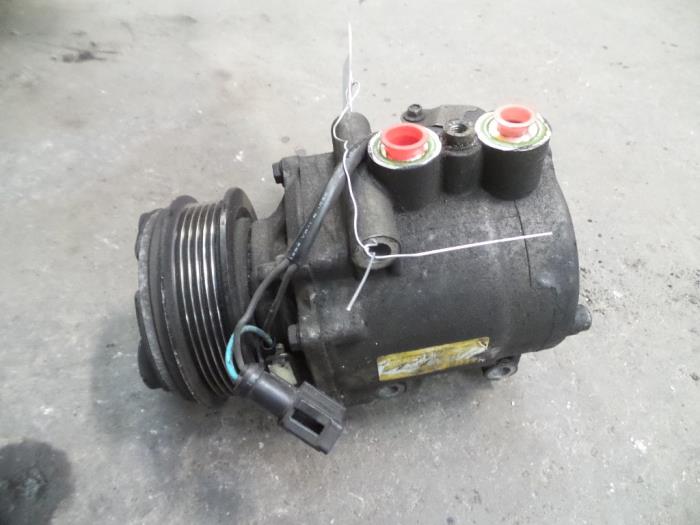 Gebruikte Aircopomp Ford Mondeo III 2.5 V6 24V Prijs op aanvraag aangeboden door Autodemontage Joko B.V.
