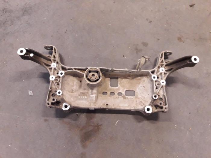 Gebruikte Subframe Volkswagen Passat Variant (3C5) 1.4 TSI 16V EcoFuel Prijs op aanvraag aangeboden door Autodemontage Joko B.V.