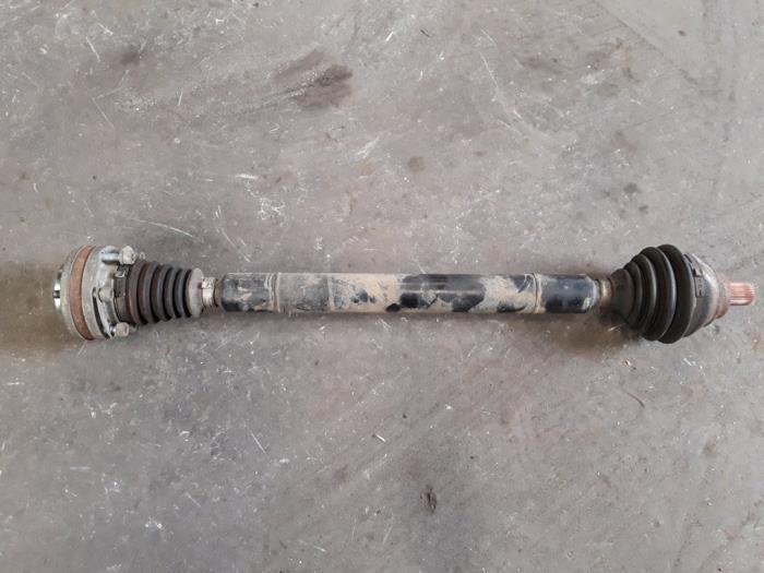 Gebruikte Aandrijfas rechts-voor Volkswagen Passat Variant (3C5) 1.4 TSI 16V EcoFuel Prijs op aanvraag aangeboden door Autodemontage Joko B.V.
