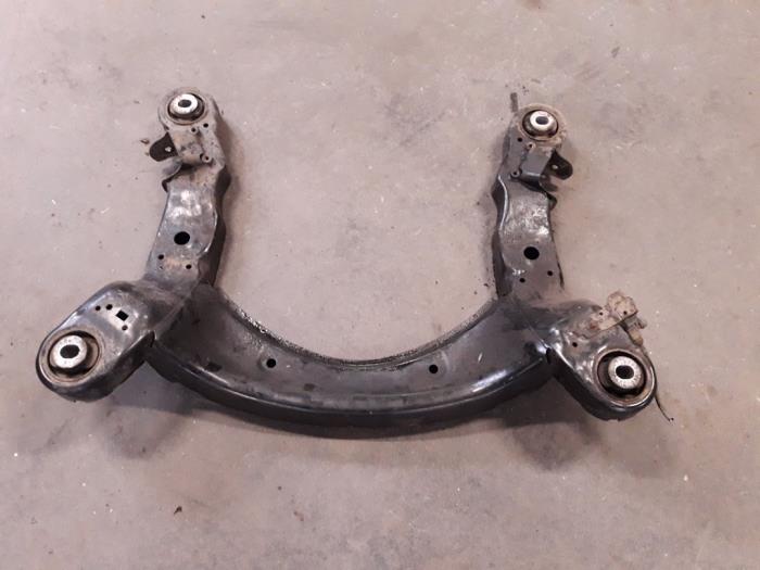 Subframe van een Audi A6 (C6) 2.0 TDI 16V 2006