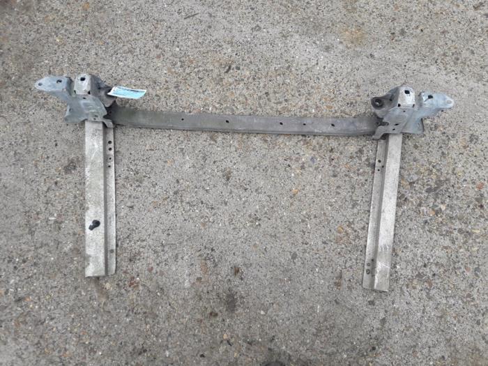 Gebruikte Subframe Renault Laguna II (BG) 1.6 16V Prijs op aanvraag aangeboden door Autodemontage Joko B.V.