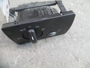Gebruikte Licht Schakelaar Ford Mondeo Prijs op aanvraag aangeboden door Autodemontage Joko B.V.