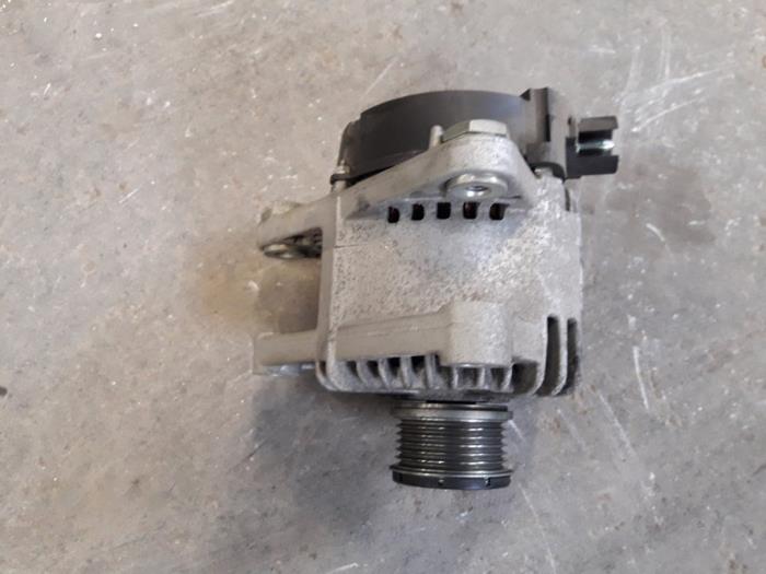Gebruikte Dynamo Peugeot 208 I (CA/CC/CK/CL) 1.2 Vti 12V PureTech 82 Prijs op aanvraag aangeboden door Autodemontage Joko B.V.