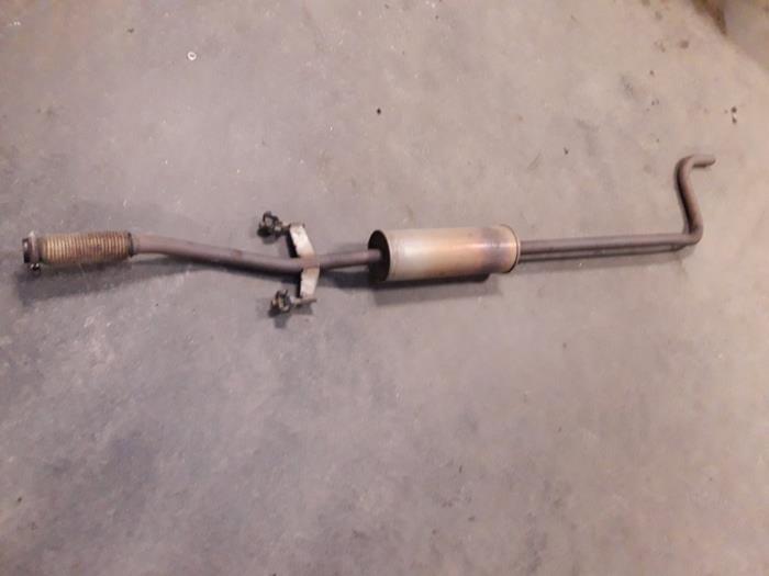 Gebruikte Uitlaat Middendemper Peugeot 208 I (CA/CC/CK/CL) 1.2 Vti 12V PureTech 82 Prijs op aanvraag aangeboden door Autodemontage Joko B.V.