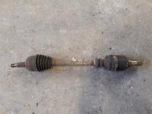 Gebruikte Homokineetas links-voor Renault Scénic II (JM) 1.5 dCi 105 Prijs op aanvraag aangeboden door Autodemontage Joko B.V.