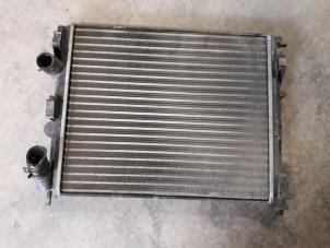 Gebruikte Radiateur Renault Clio II (BB/CB) 1.2 16V Prijs op aanvraag aangeboden door Autodemontage Joko B.V.