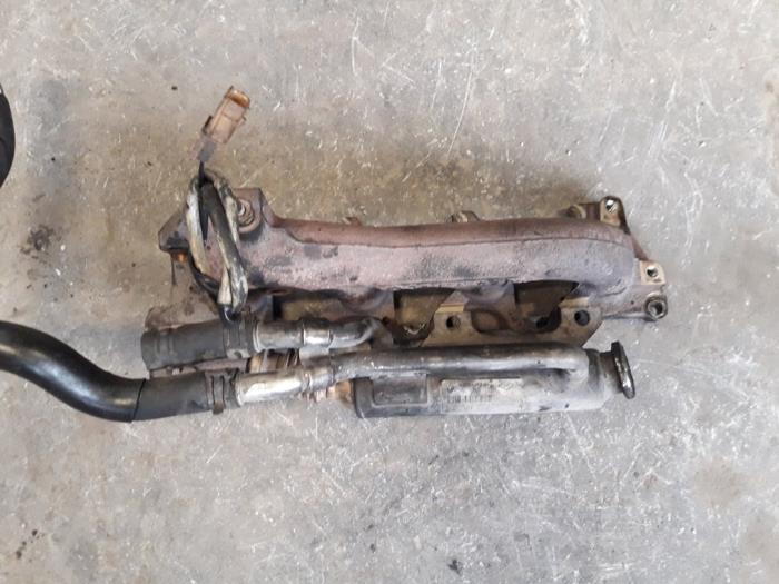 Gebruikte Uitlaatspruitstuk Renault Laguna II Grandtour (KG) 1.9 dCi 110 Prijs op aanvraag aangeboden door Autodemontage Joko B.V.