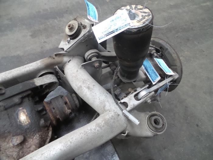 Gebruikte Steekas links-achter BMW 5 serie Touring (E39) 523i 24V Prijs op aanvraag aangeboden door Autodemontage Joko B.V.