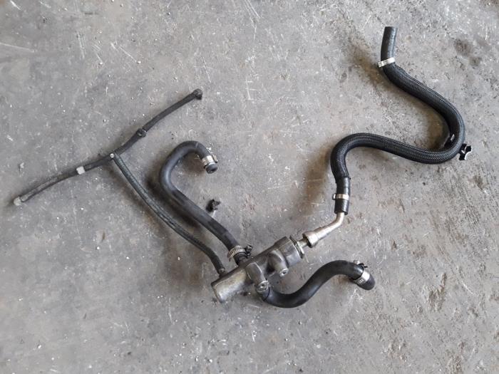 Gebruikte Dieselleiding Set Saab 9-5 (YS3E) 1.9 TiD 16V Prijs op aanvraag aangeboden door Autodemontage Joko B.V.
