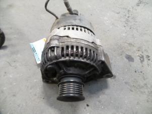 Gebruikte Dynamo Mercedes C (W202) 1.8 C-180 16V Prijs op aanvraag aangeboden door Autodemontage Joko B.V.