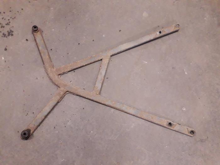 Gebruikte Subframe Saab 9-3 II (YS3F) 1.8t 16V Prijs op aanvraag aangeboden door Autodemontage Joko B.V.