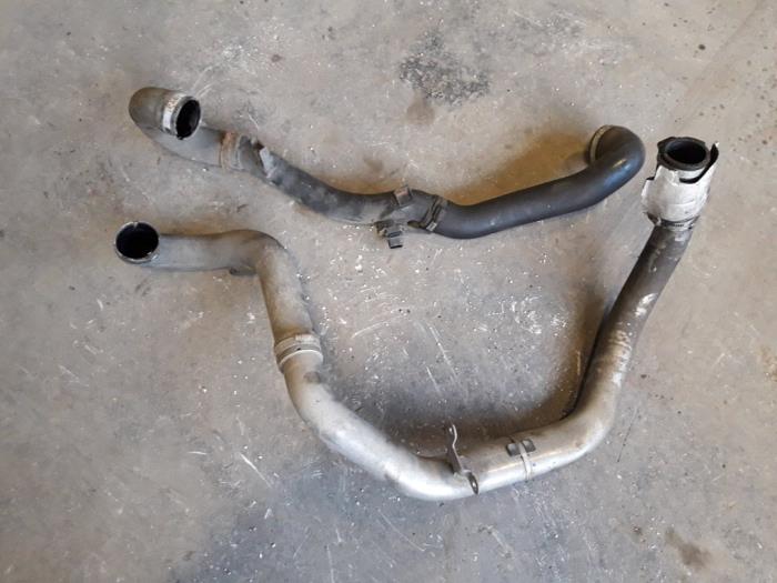 Gebruikte Intercooler Slang Saab 9-3 II (YS3F) 1.8t 16V Prijs op aanvraag aangeboden door Autodemontage Joko B.V.